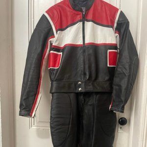 VINTAGE 80'S TT LEATHERS MADE IN ENGLAND MOTORCYCLE LEATHERS JACKET AND PANTS